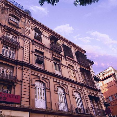 Carlton Hotel Mumbai - Behind Taj Mahal Palace Colaba Mumbai  Buitenkant foto